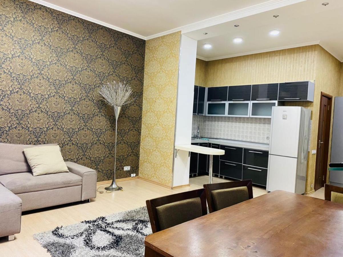 Бульвар Эркиндик74 Bishkek Exteriör bild